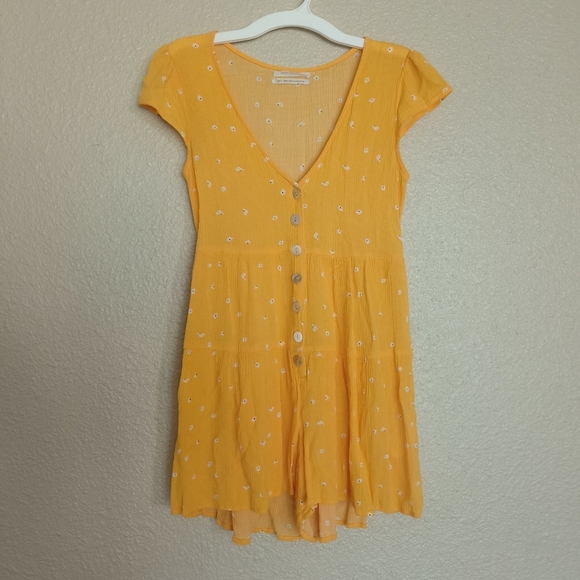Urban Outfitters yellow women's short jumpsuit with flowers size xs-tp and tiere - Picture 3 of 13